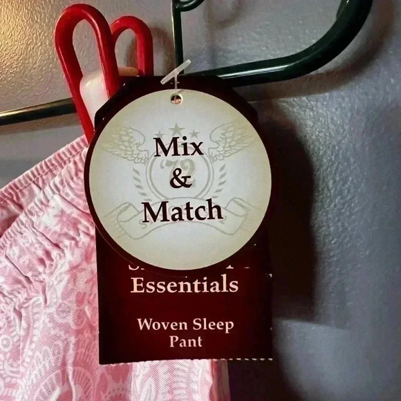 Women's Sleepwear Size M NWT Pink & White Lightweight Tank Top and Flowy Pants - Picture 6 of 8